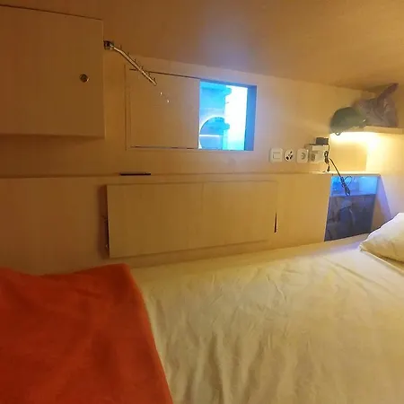 Inap At Capsule Hostel-3